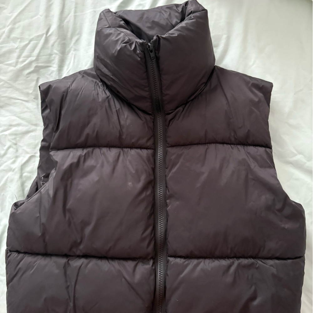 Amazon cropped puffer vest! 
Never worn!